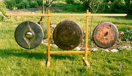 Drei Gongs von Martin Bläse Drei Gongs von Martin Bläse