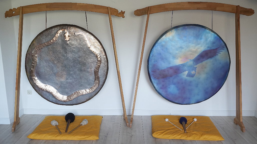 Eagle and Snake Gong